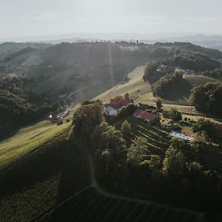 Villa Winzarei, Weingut Tement Berghausen Esterno foto